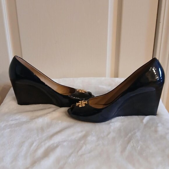 Tory Burch Navy Blue Patent Patent Leather Slip on Jade Wedge Pumps in size 8 - Picture 6 of 8